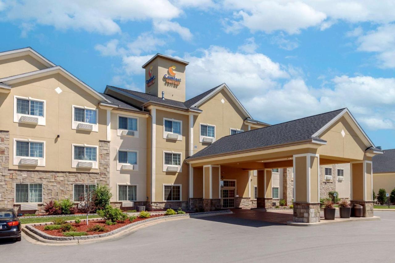 Comfort Suites Johnson Creek Conference Center Exterior foto
